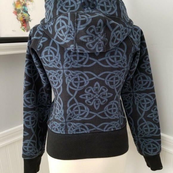 🧘♀️LULULEMON Scuba Celtic Knot Hoodie Hooded Jacket Sweatshirt sz 4 Rare - Picture 2 of 6